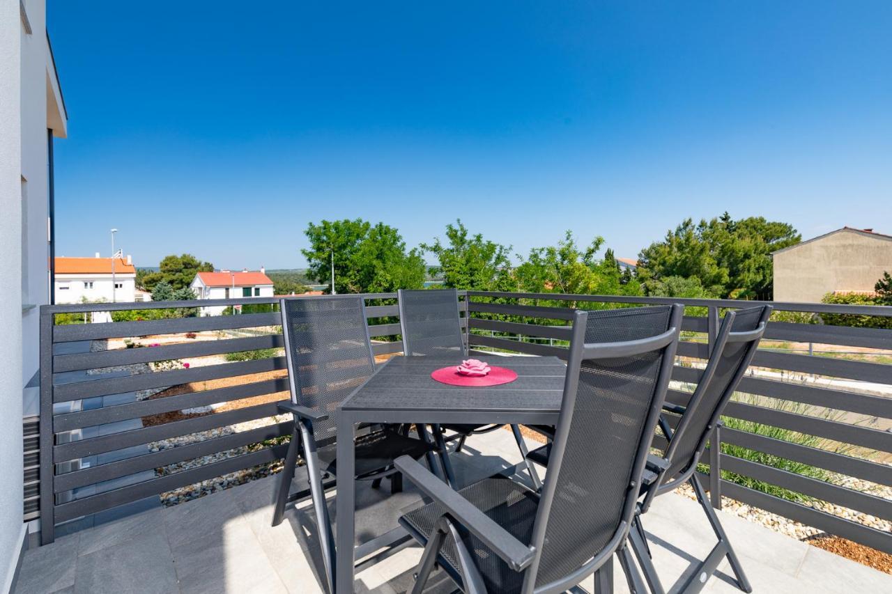 פונאנט Apartman Bura מראה חיצוני תמונה