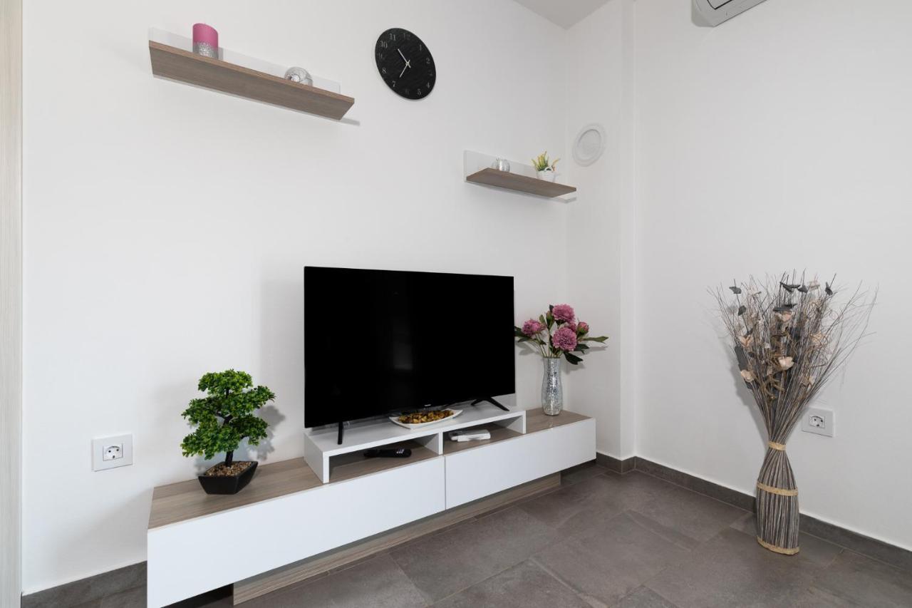 פונאנט Apartman Bura מראה חיצוני תמונה